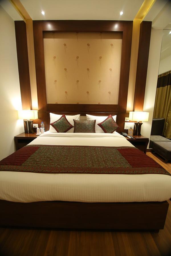 Cs Boutique Hotel Faridabad Exterior photo