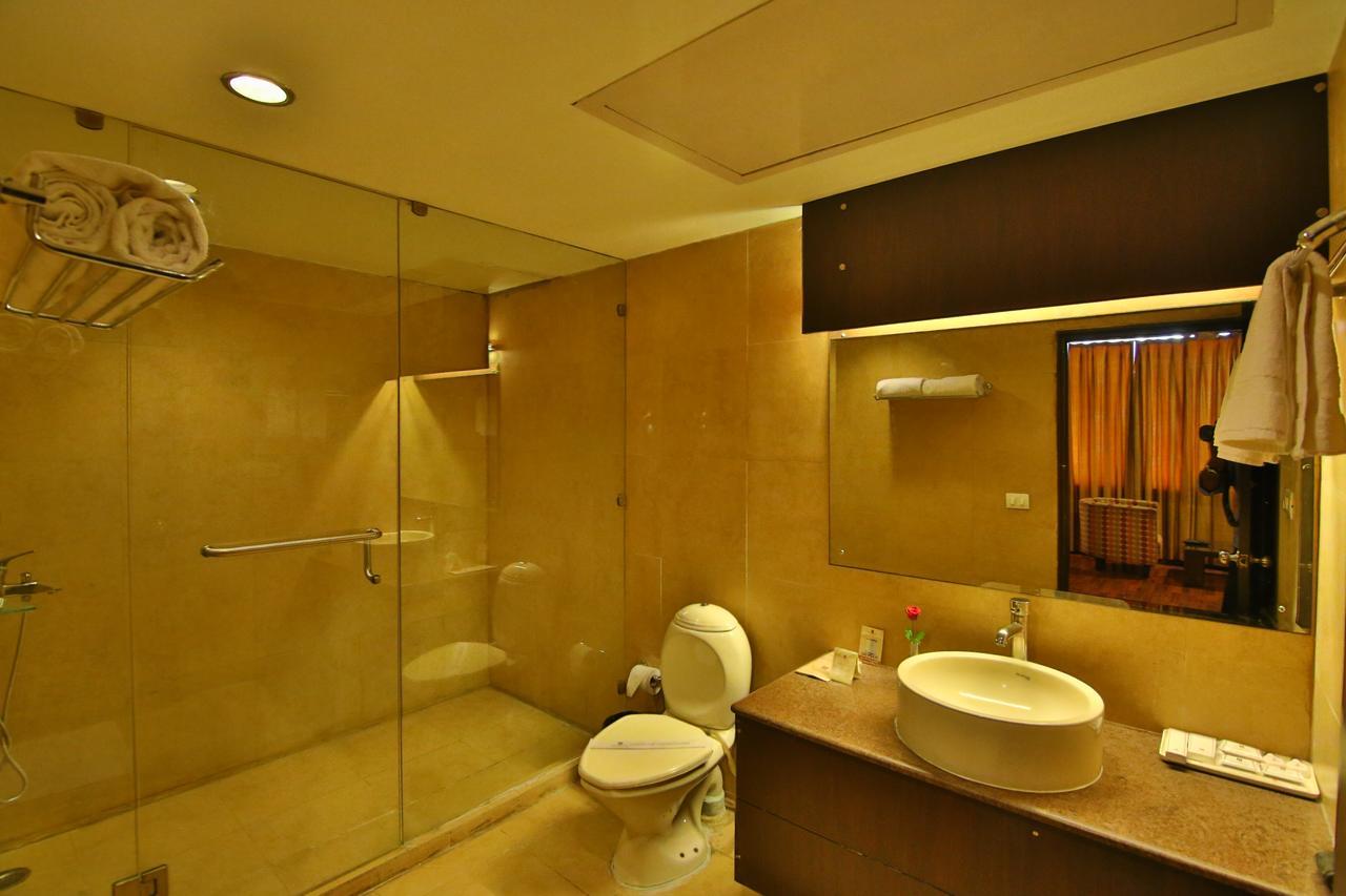 Cs Boutique Hotel Faridabad Exterior photo