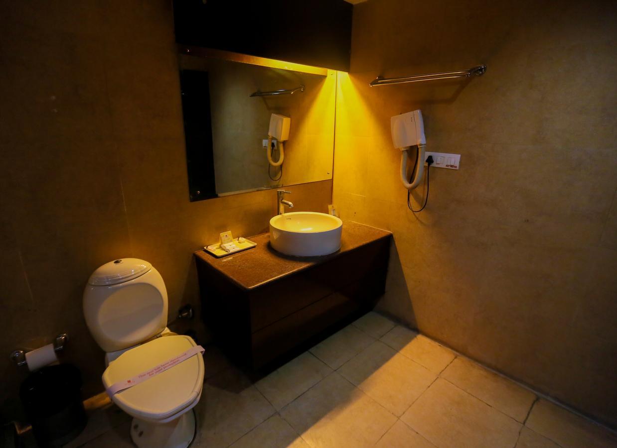 Cs Boutique Hotel Faridabad Exterior photo