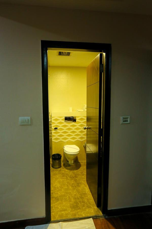 Cs Boutique Hotel Faridabad Exterior photo