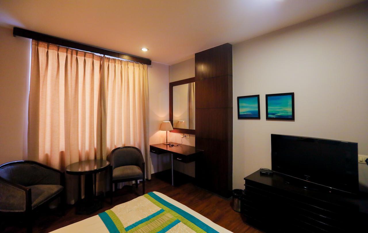 Cs Boutique Hotel Faridabad Exterior photo